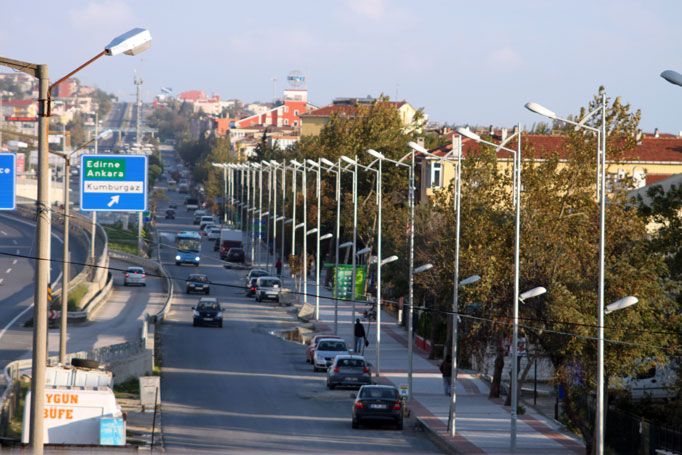 yoanayol-yanyol-sokak-aydinlatma-direkleri